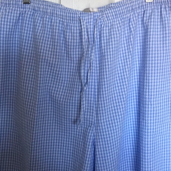 Seersucker Shorts by DRAPER’S & DAMONS - Picture 3 of 7